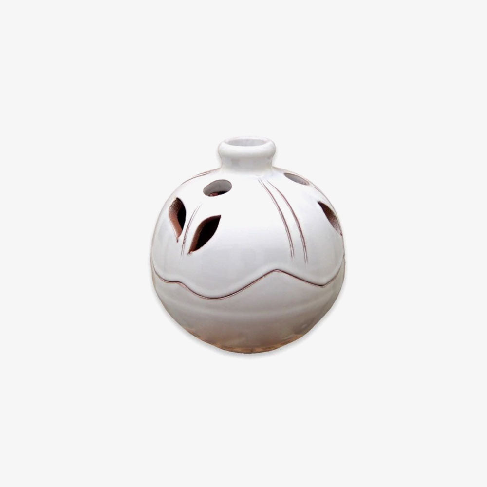 White Ball-shaped Embellisher